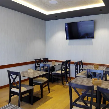 Πανσιόν Galicia 2*